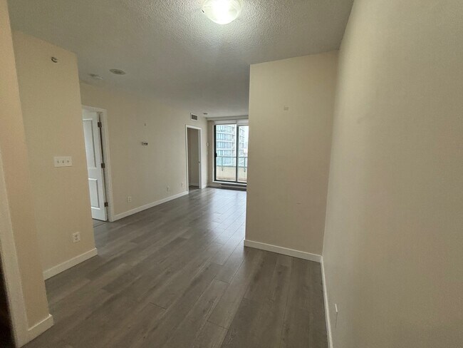 Photo - 1104-5911 Alderbridge Way Unit 1104