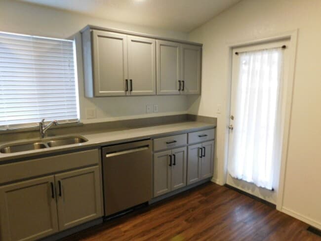 Photo - 3Bd/2Ba Single Story Home - For viewing beginning 4/27/2026!