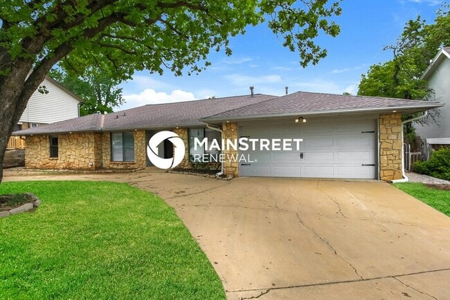 Building Photo - 4 Bedroom Pet-Friendly Home in Edmond, OK ...
