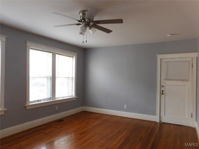 Photo - 757 Syracuse Ave Unit 1N