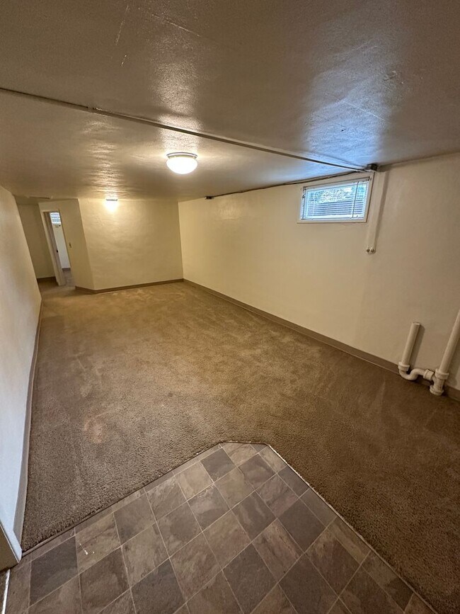 Photo - (487) 25th Street Duplex 2 Bdrm / 1 Bthrm Unidad 1036-B