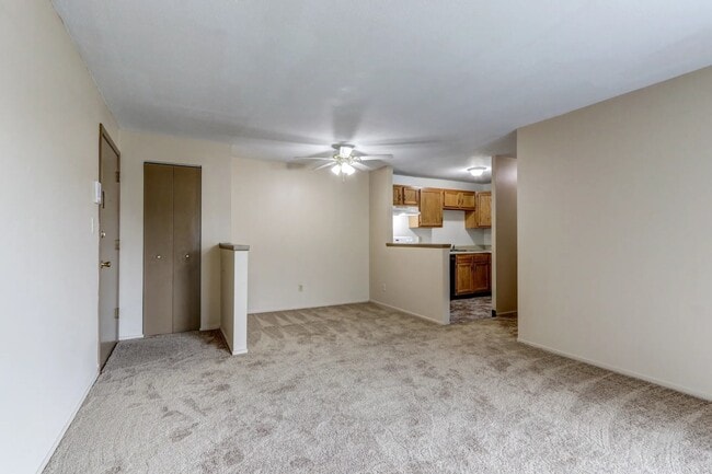 Ellacott Parkway Apartments