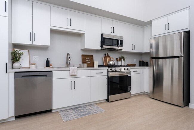 Downtown Ontario Luxury Apartments