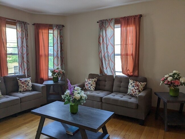 Photo - 59 Edson St Unit 2