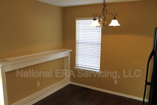 Photo - 207 Cobblestone Ct