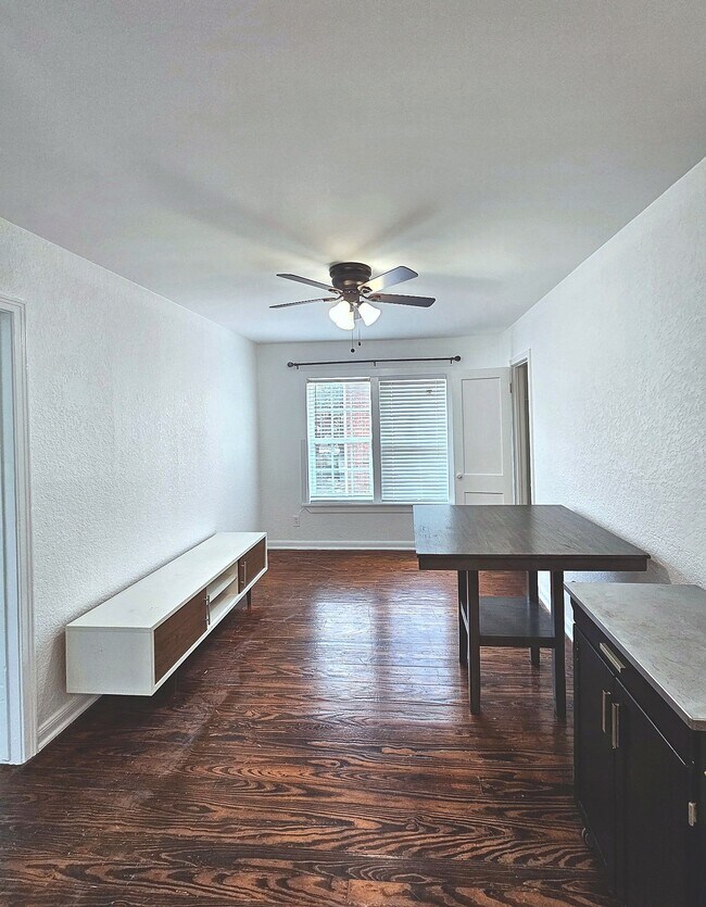 Photo - 4305 Polk St Unit 4307 Polk St Garage Apt