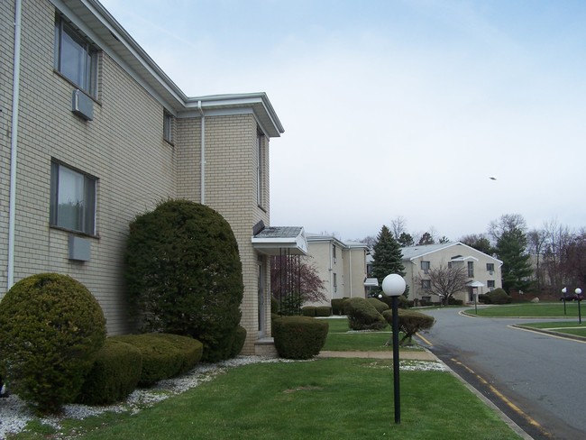 Baldwin Manor