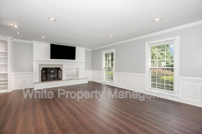 Photo - 6121 Dovefield Rd