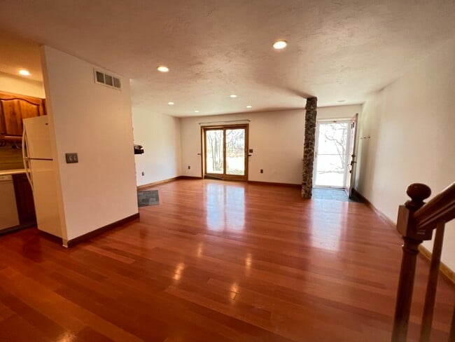 Photo - 162 Quincy Shore Dr