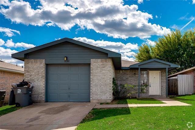 Building Photo - 10340 Blackjack Oaks Dr Rental