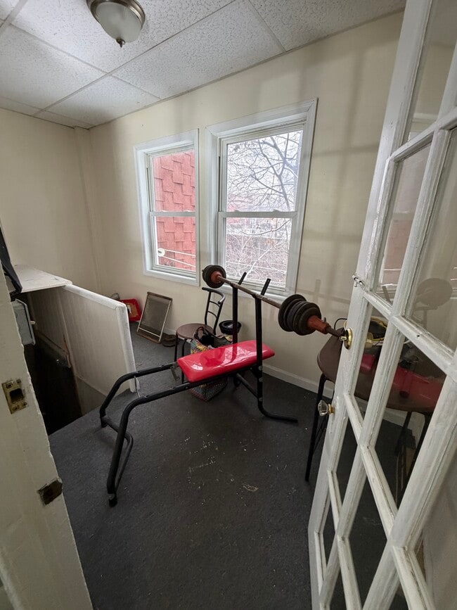 3-season porch - 46 Ida St Unit 2