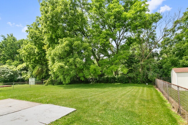 Photo - 18200 Fountainbleau Dr