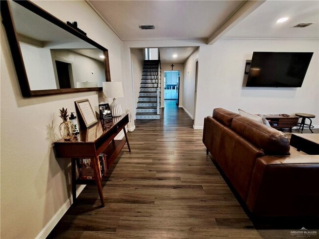 Photo - 16 Cedar Ave