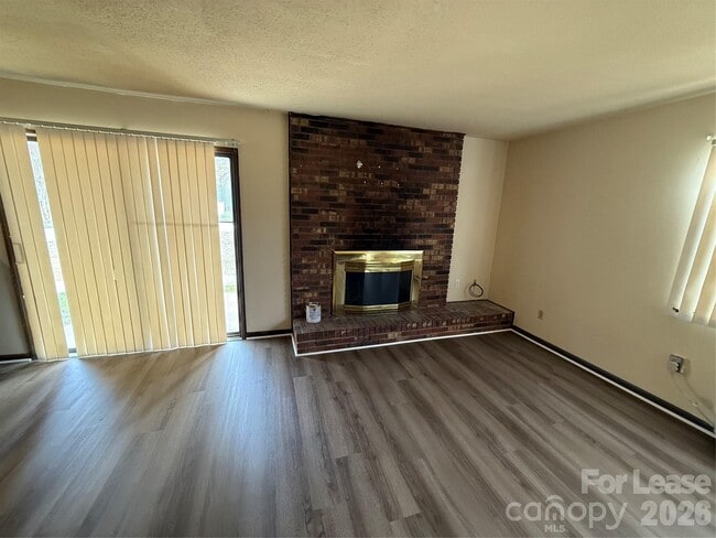 Photo - 810 10th St Blvd NW Unit 3