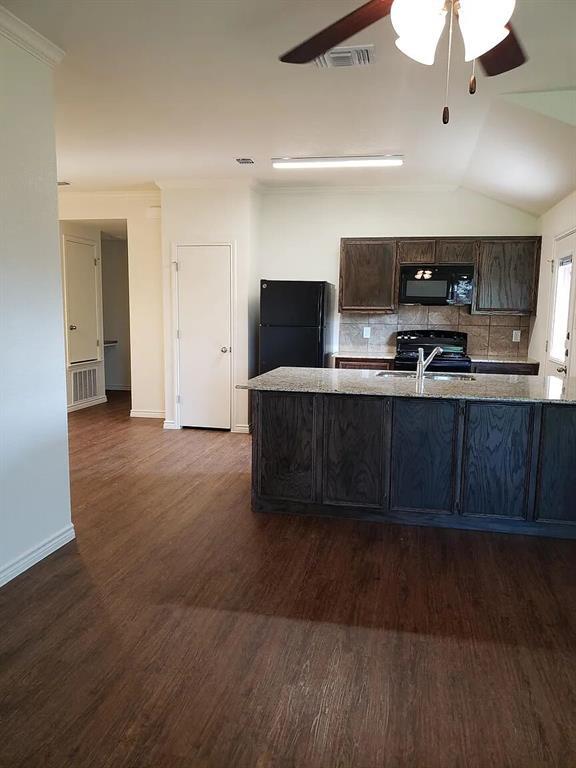 Photo - 895 B Twin Oaks Dr