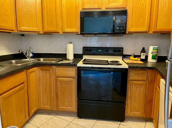 Photo - 300 N State St Unit 3009