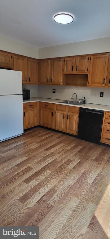 Photo - 65 Pennypacker Dr