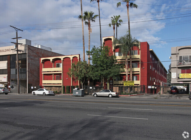 Front of Building - 6833 Sepulveda Blvd Rental