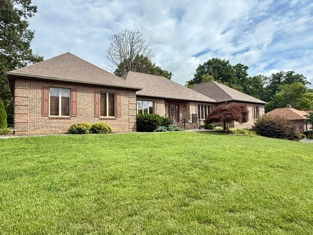 Photo - 590 Wedgwood Dr