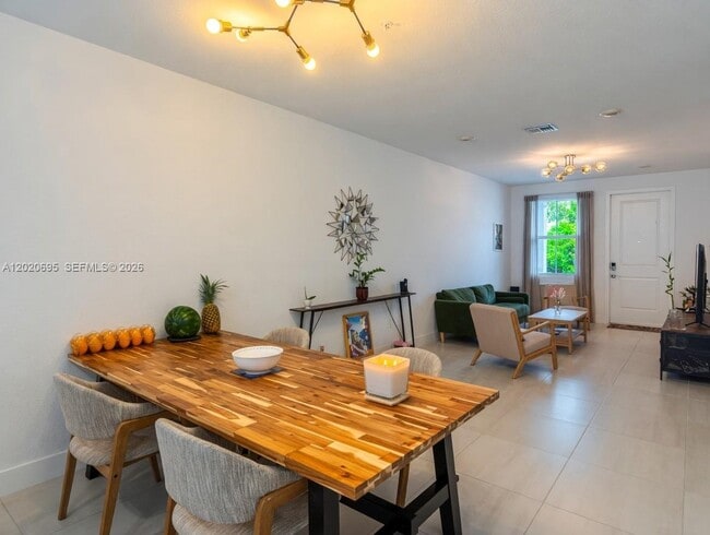 Photo - 217 SW 170th Ave