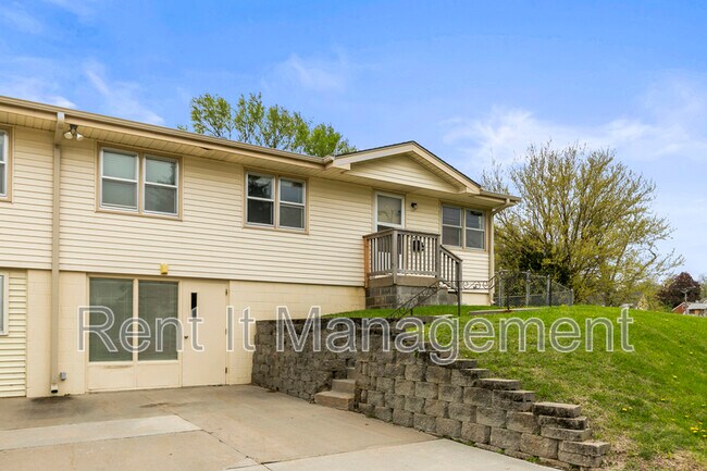Photo - 3701 Saratoga St