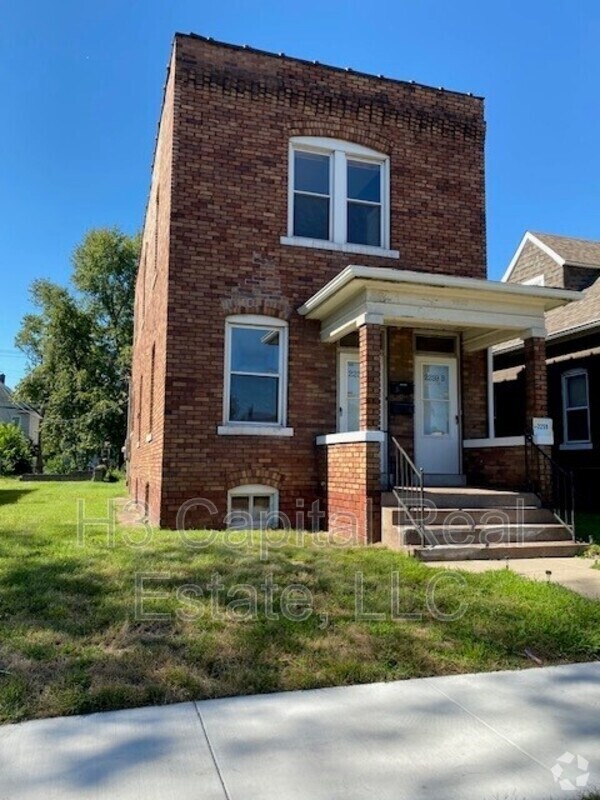 Building Photo - 2259 Grand Ave Unit B Rental