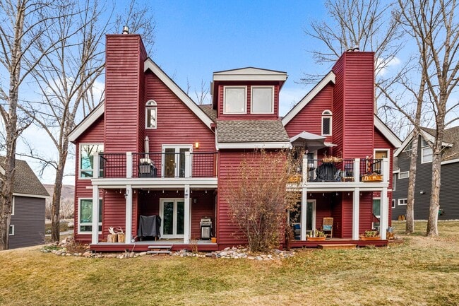 034999 HWY 6Unit: M 202-Unit: M 202