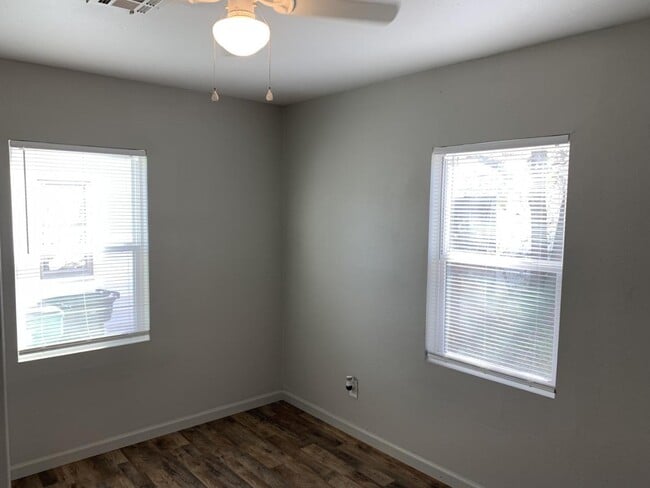 Photo - 804 NE 30th St