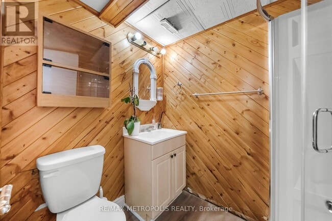 Photo - 48 Billingsgate Crescent