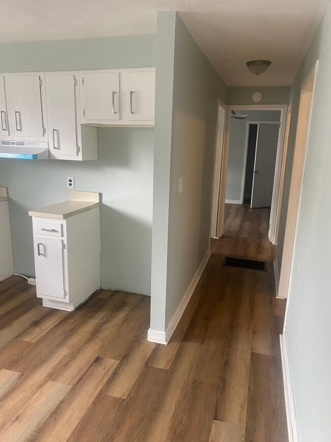 Photo - 933 Roosevelt Blvd Unit 1