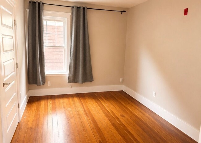 Photo - 207 Lowden St Unit 2