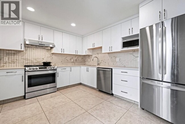 Photo - 2015 Beach Ave Unité 401