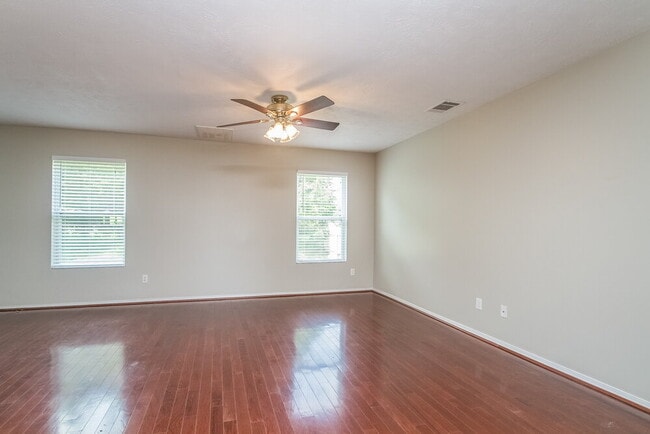 Photo - 5153 Sunsail Dr