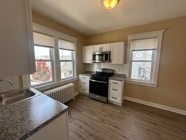 Photo - 9 N Rosborough Ave Unit 3