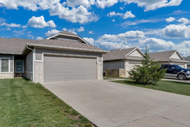 Photo - "Charming 3-Bedroom Duplex Retreat with 2 Full Baths in Wichita – 1190 Sq Ft of Comfort!"