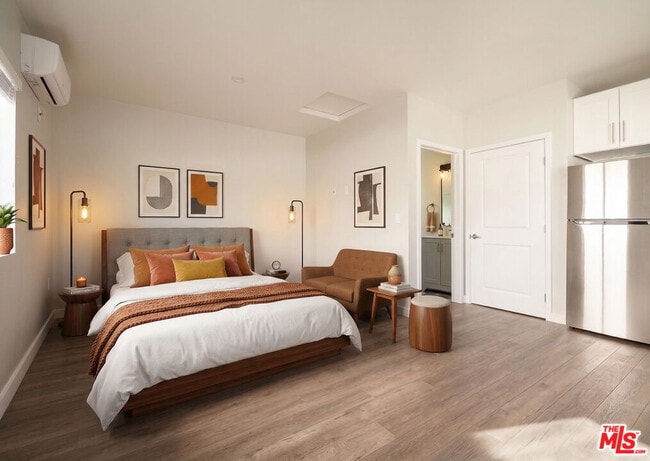 Building Photo - 12457 Hortense St