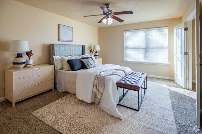 2HAB, 2,5BA - 1.204SF - Habitación - Rivendell Woods Townhomes