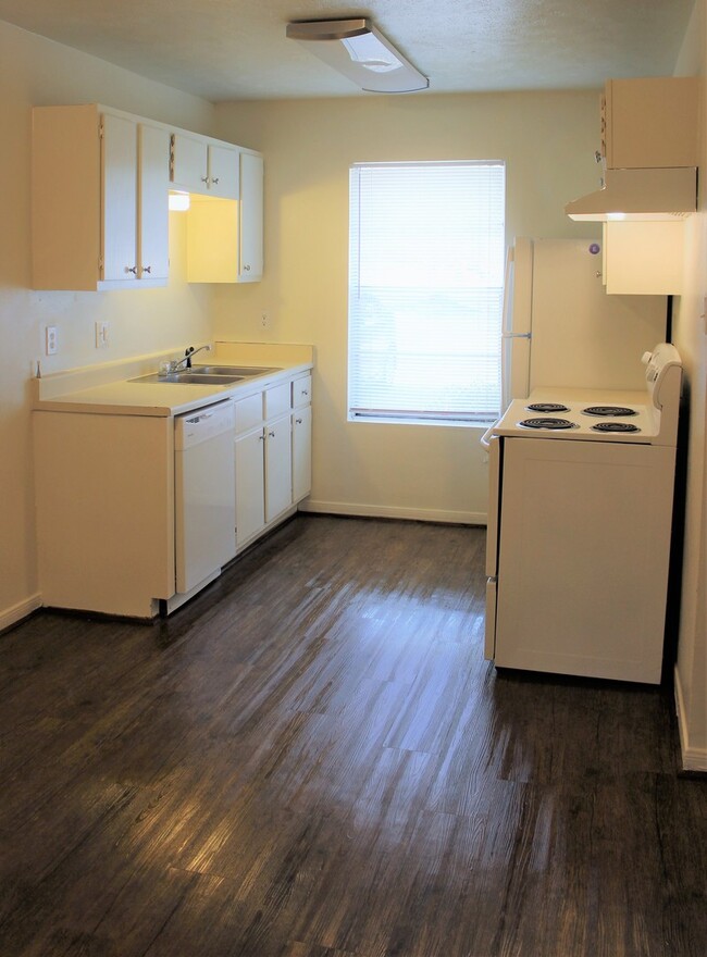 Photo - 3608WE Unidad B