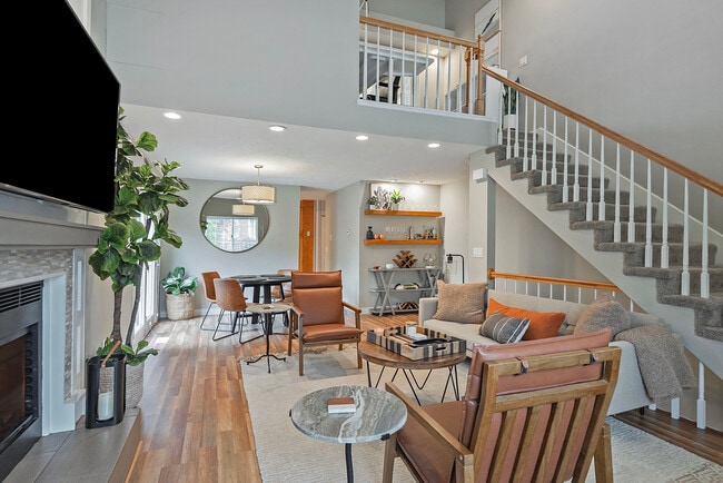 Photo - 830 E Pond View Way