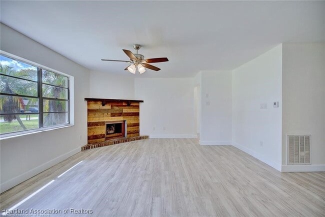 Photo - 4621 Starfish Ave