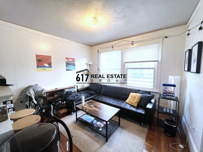 Photo - 14 Ashford St Unit 1