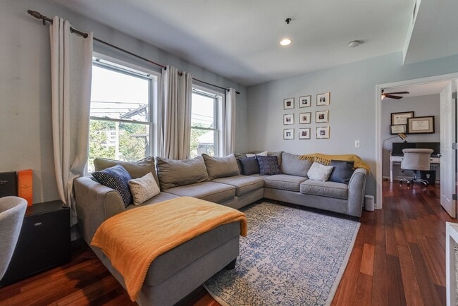 Photo - 650 2nd St Unit 4G