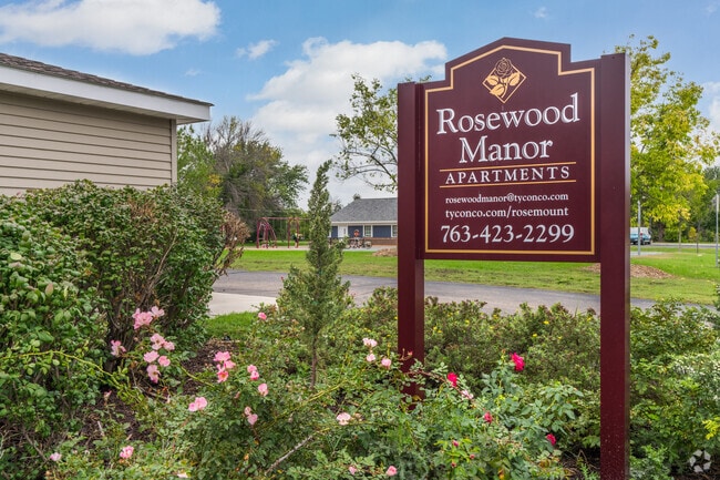 Photo - Rosewood Manor