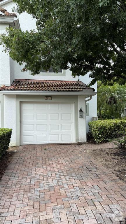 Building Photo - 6852 Hochad Dr Rental
