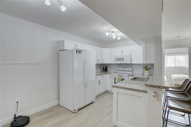 Photo - 200 Palm Cir W Unit #203