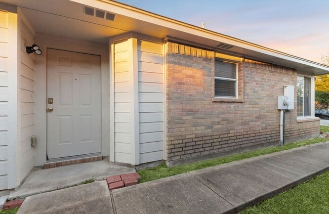 Photo - 13326 James Monroe St