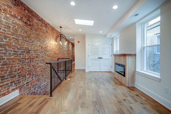 Photo - 2835 Diamond Dr