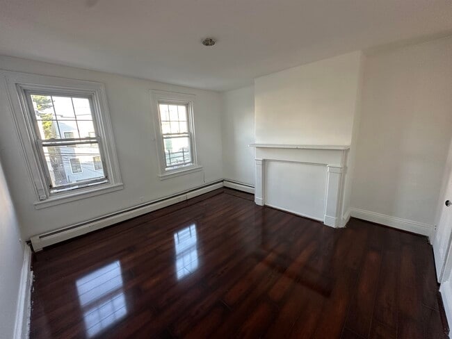 Photo - 49 Poplar St