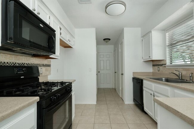 Photo - 2906 Tierra Blanco Trail