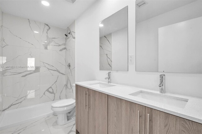 Photo - 206 NW 11th Ct